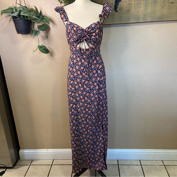 NWOT lulus The Way to Love Navy Blue Floral Print Ruffled Maxi Dress - Picture 2 of 9